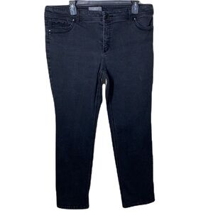 Black faded wash so slimming Chico’s 2.5 jeans